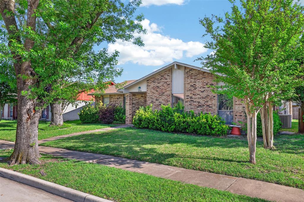 Briarwood Estate - Residential