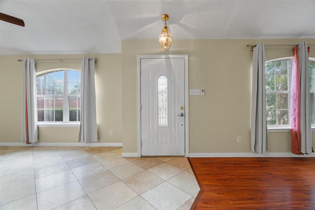 327 S Rogers Road