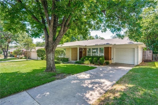 3517 ROGERS AVE, FORT WORTH, TX 76109 - Image d1a9e6b8bbe9cf07395f7e9db1d58163/718946155