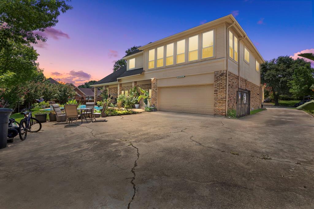 1209 Hillandale Court