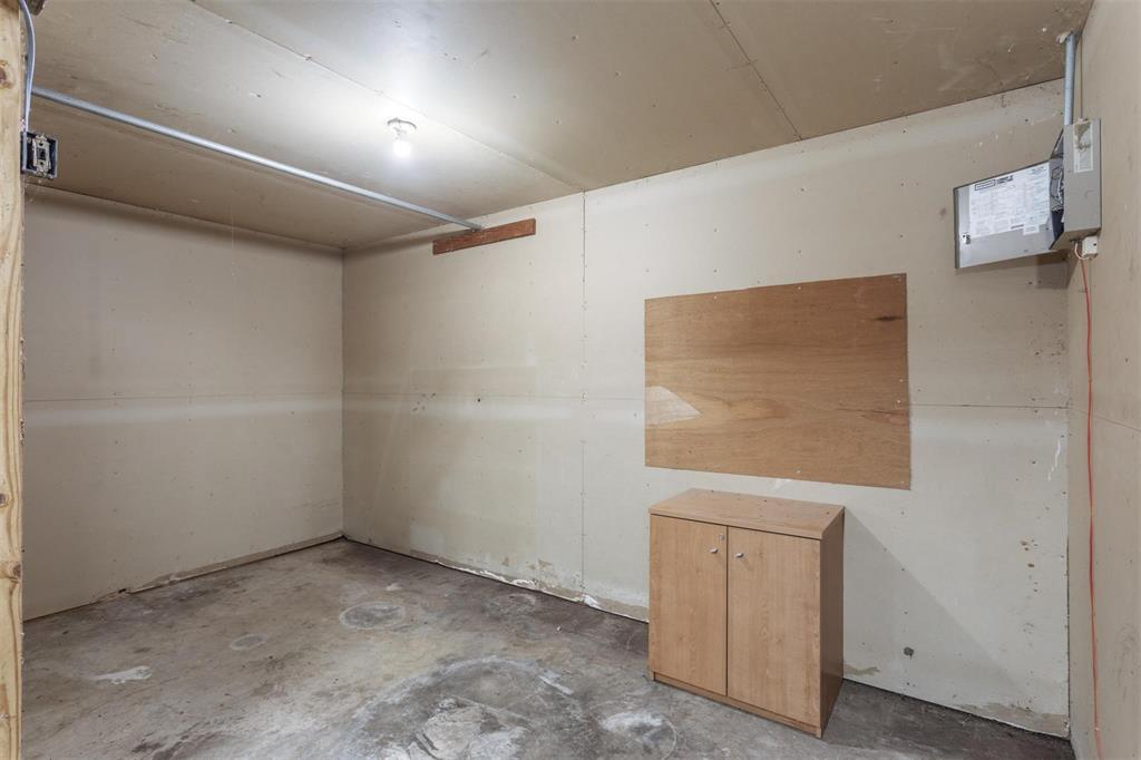 None - Commercial Lease