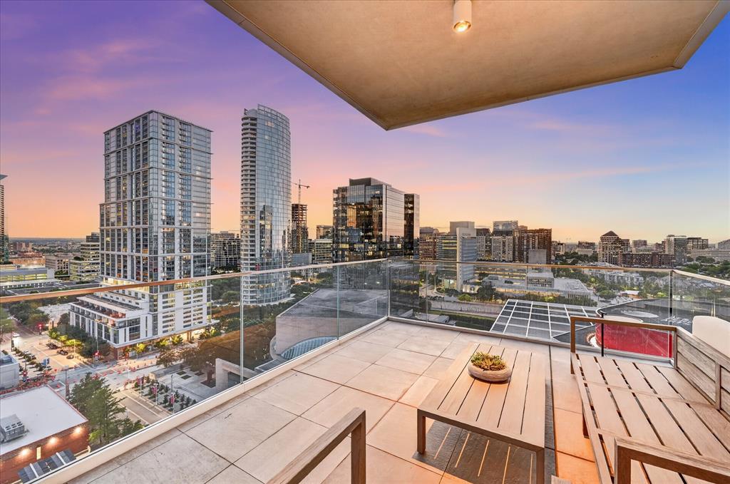 Arts Residences - Residential