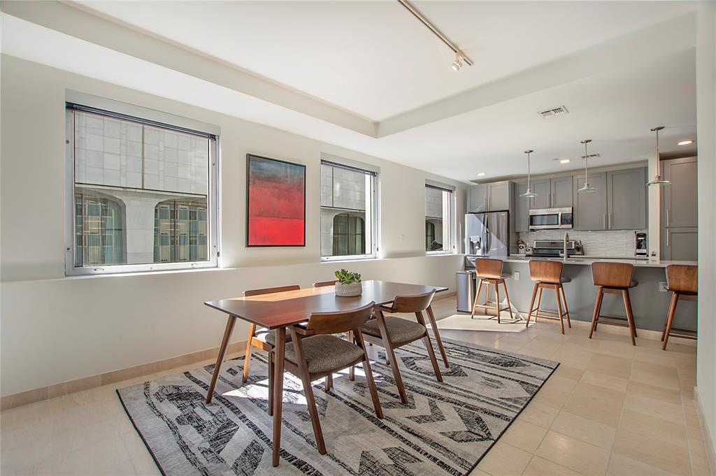 1505 Elm Street 303