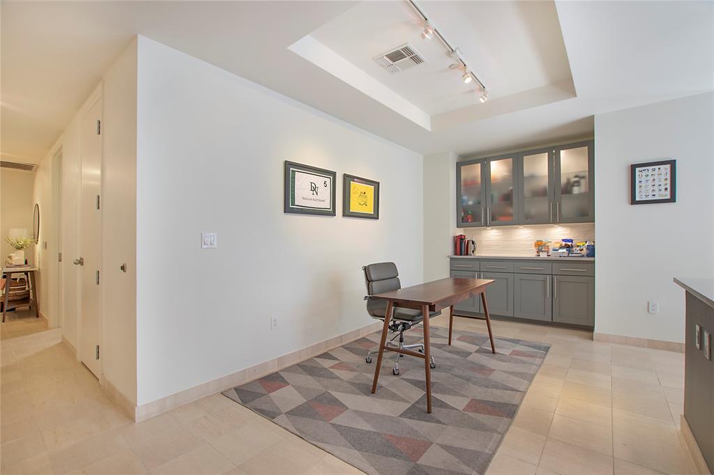 1505 Elm Street 303