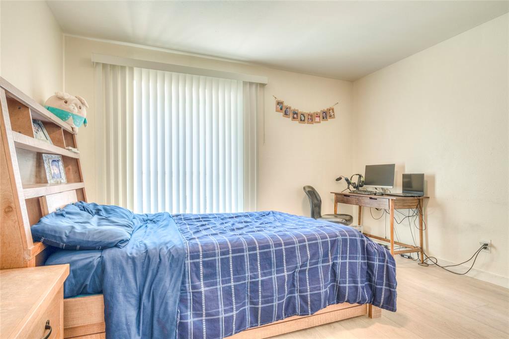 Cambridge Condos Ph 01 03 - Residential