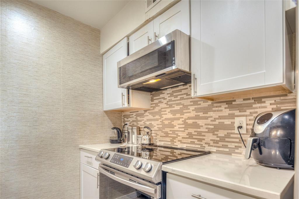 Cambridge Condos Ph 01 03 - Residential