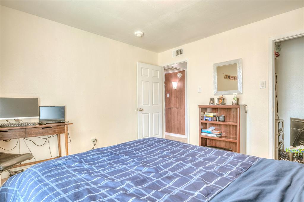 Cambridge Condos Ph 01 03 - Residential