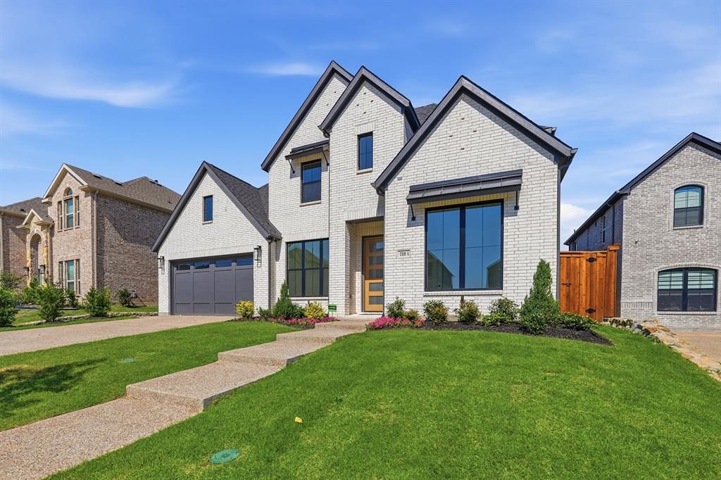 719 Felicity Place