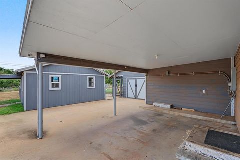 Tiny photo for 611 N Richard Avenue, Rotan, TX 79546 (MLS # 21341283)