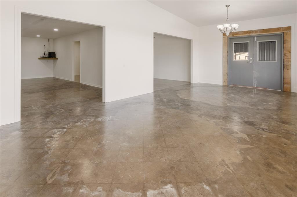 4737 N State Highway 91