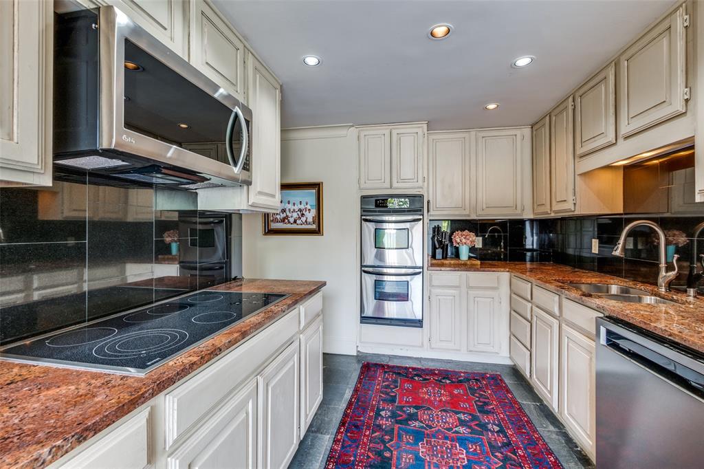 3601 Turtle Creek Boulevard T3