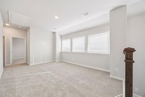 Tiny photo for 4005 Allred Drive, Heartland, TX 75114 (MLS # 21198294)