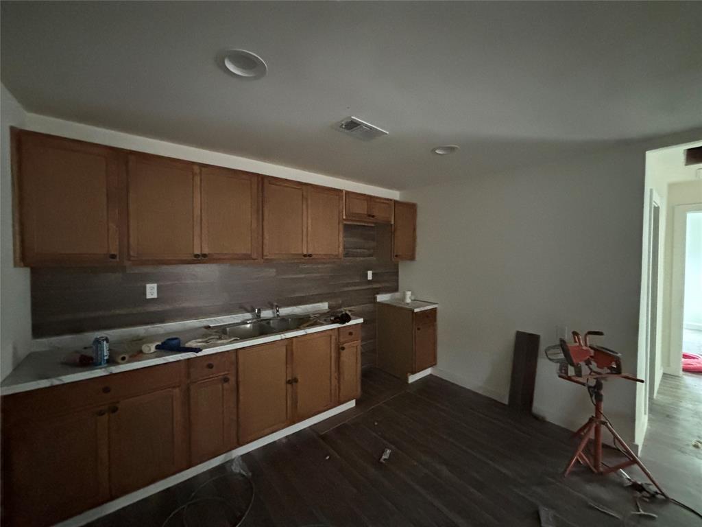 REAVILON ADD SEC 1,2,3 - Residential Lease