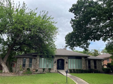 9376 Briarhurst Drive Dallas TX 75243