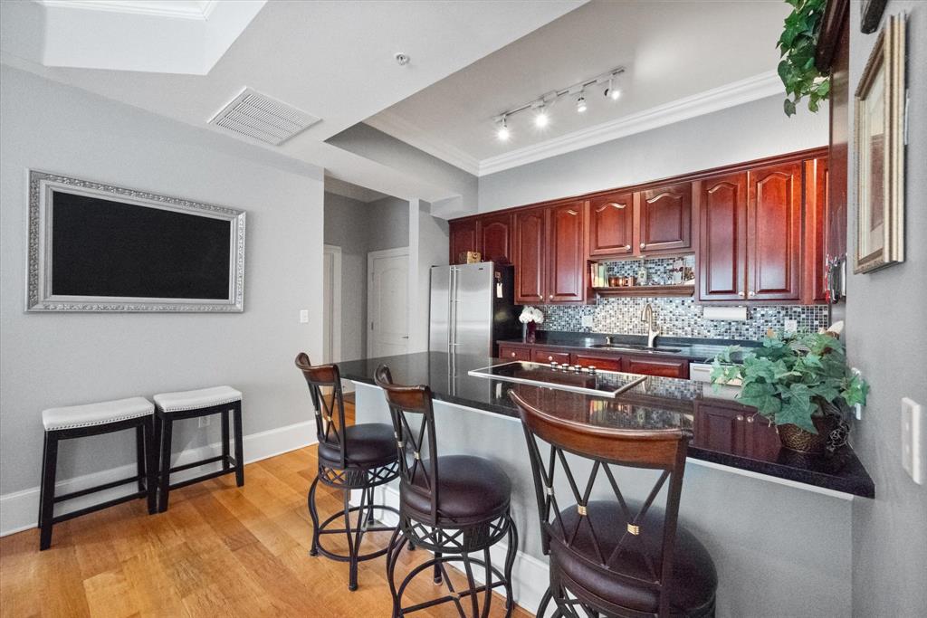 3225 Turtle Creek Boulevard 346