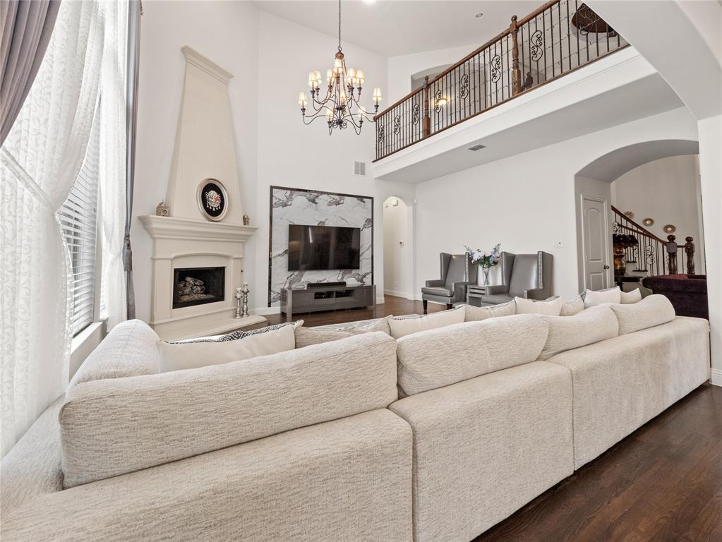 1504 Cayman Drive