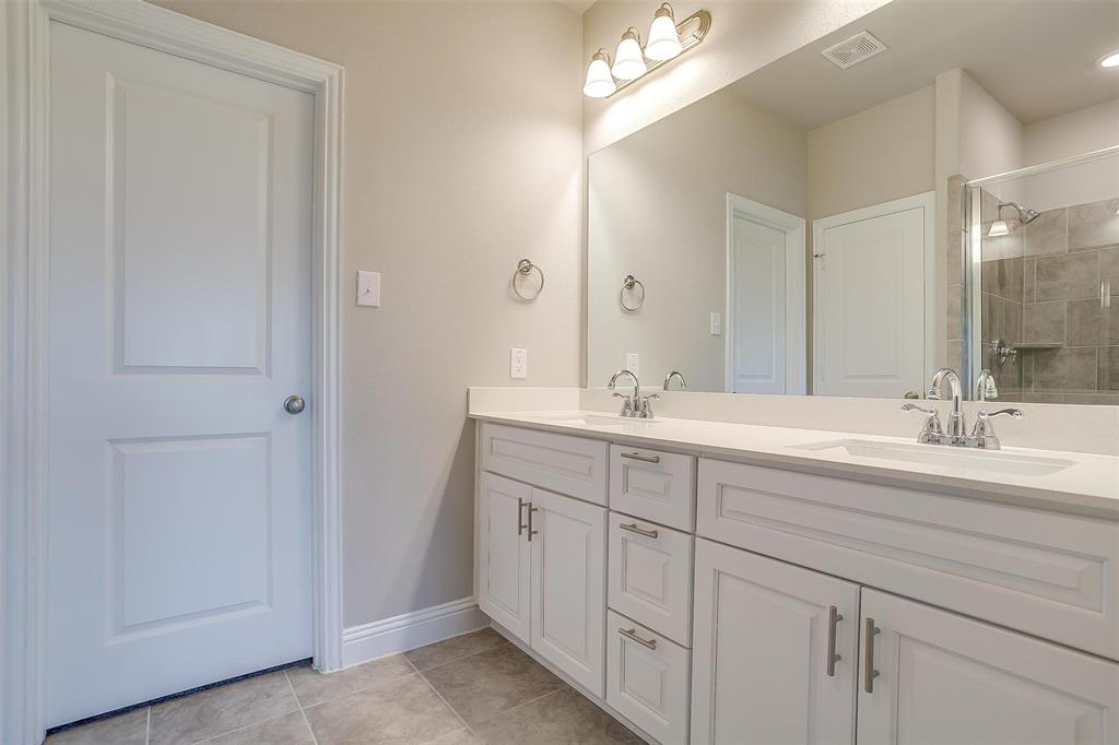 Gables At Ohio - Residential Lease