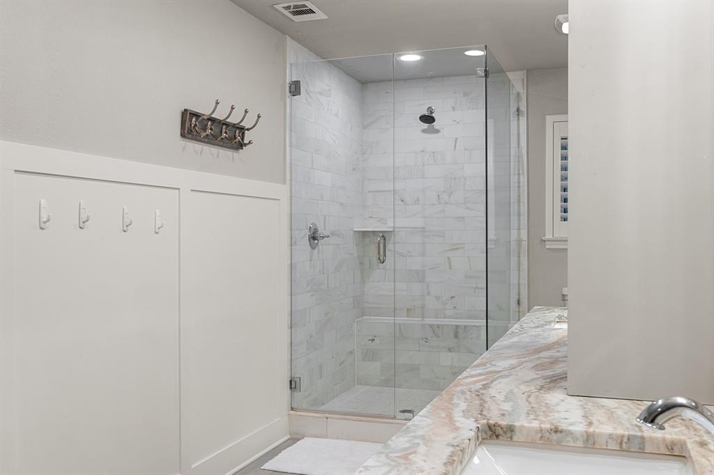 Throop F 1511 - Residential