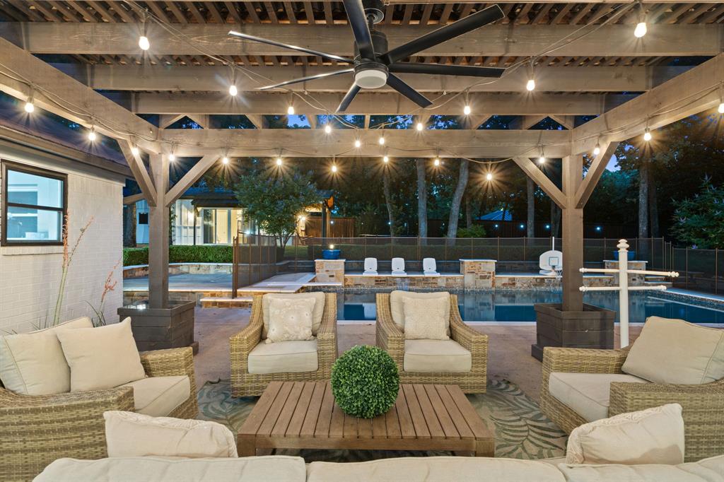 Throop F 1511 - Residential