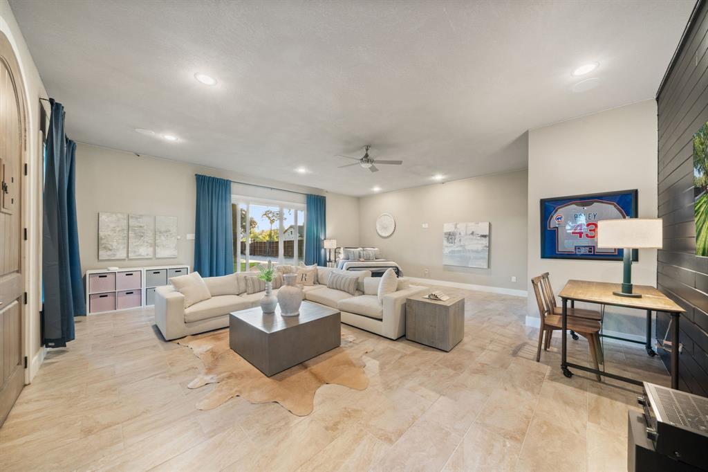 Throop F 1511 - Residential