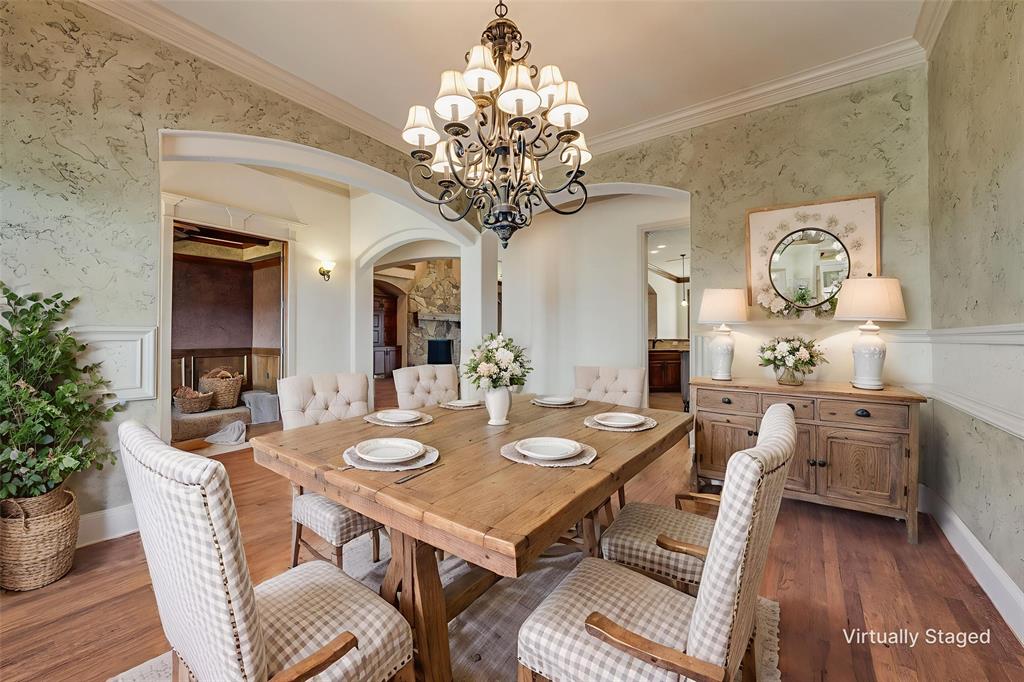 1088 SHADOW LAKES Drive