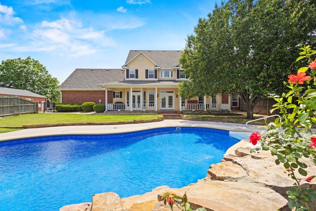 3800 NE 48th Street NE