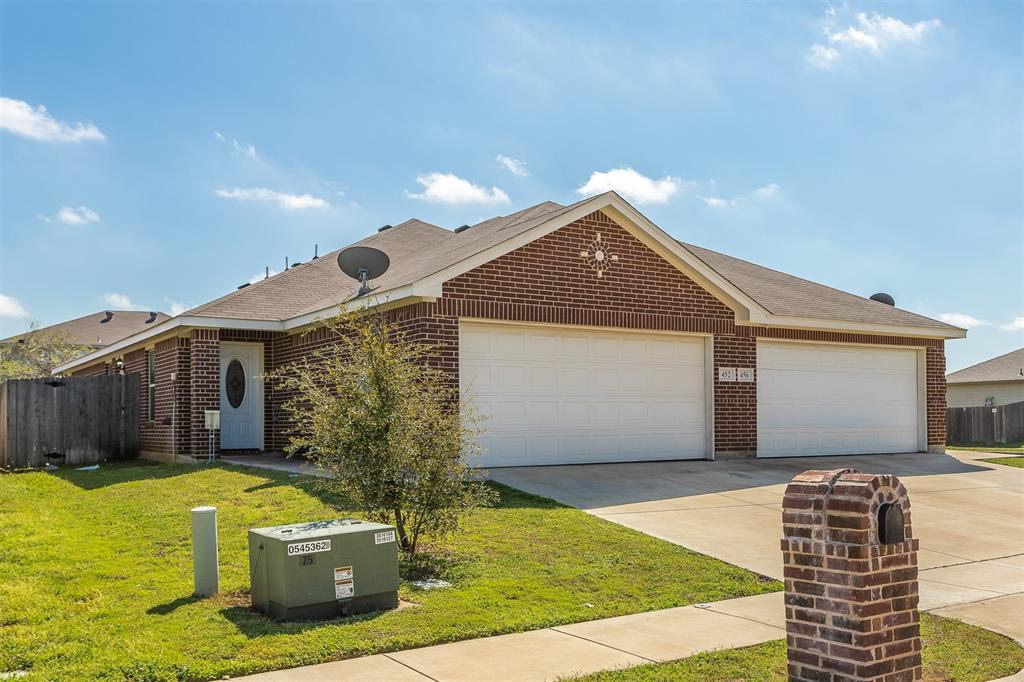 456 Canvas Court
