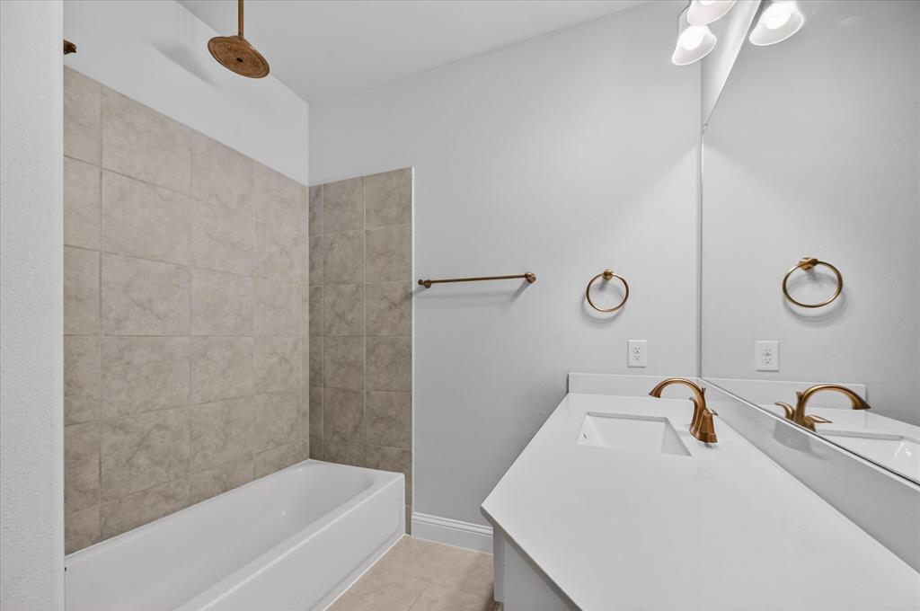 Lake Forest Ph Ia - Residential