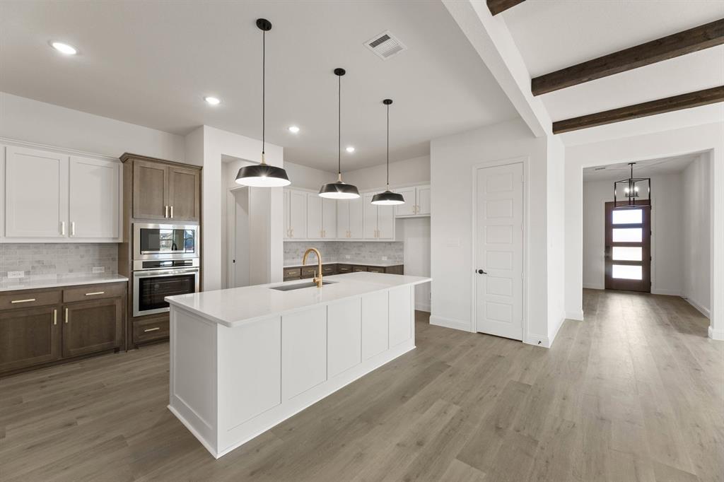 Country Lakes - Residential