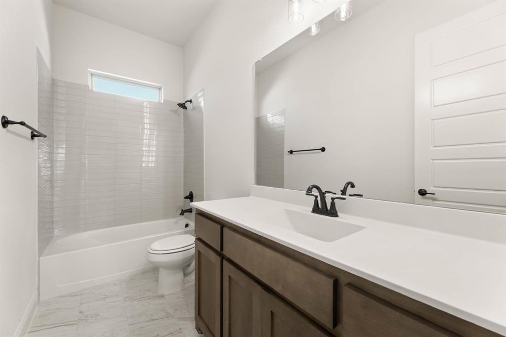 Country Lakes - Residential