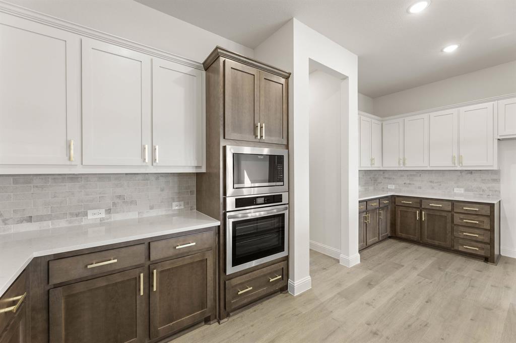 Country Lakes - Residential