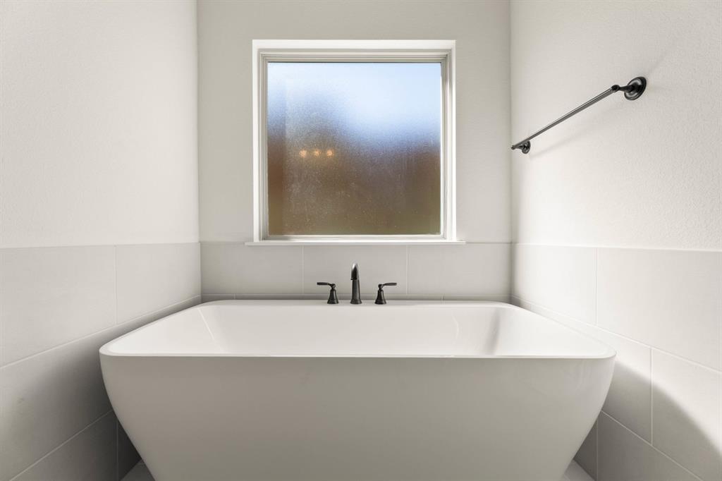 Country Lakes - Residential