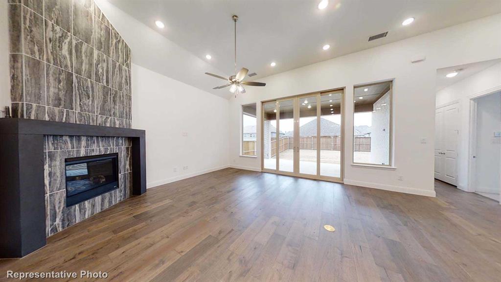 820 Shady Oaks Drive