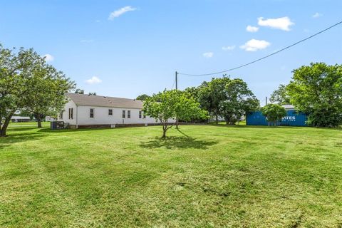 A home in Petrolia