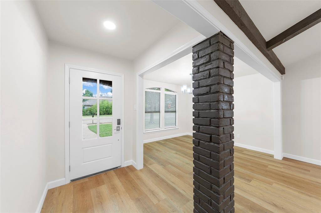 1721 Throwbridge Lane
