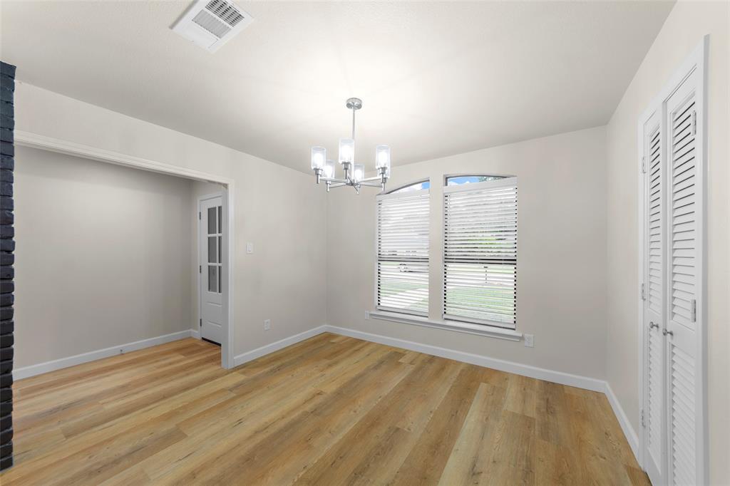 1721 Throwbridge Lane