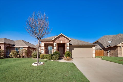 Photo of 7000 Derbyshire Drive, Fort Worth, TX 76137 (MLS # 21329124)