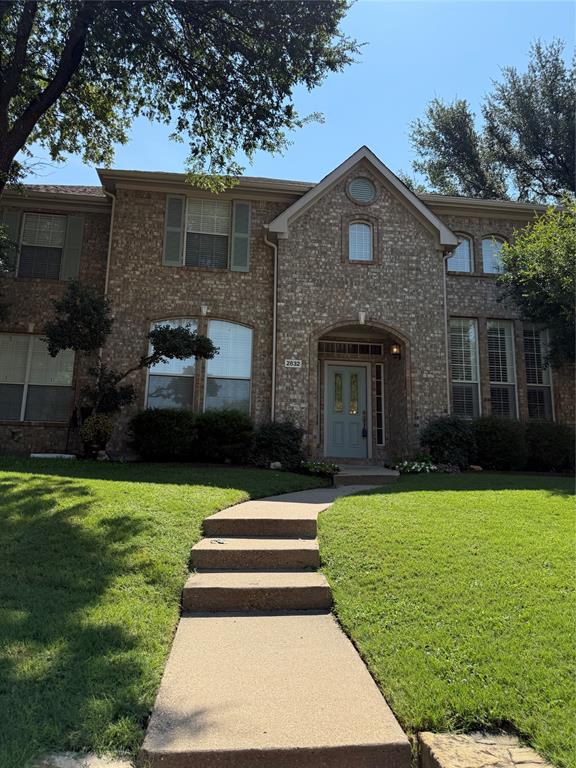 2832 Lincohnshire Drive