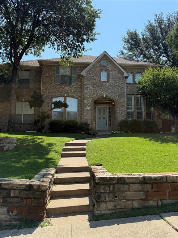 2832 Lincohnshire Drive