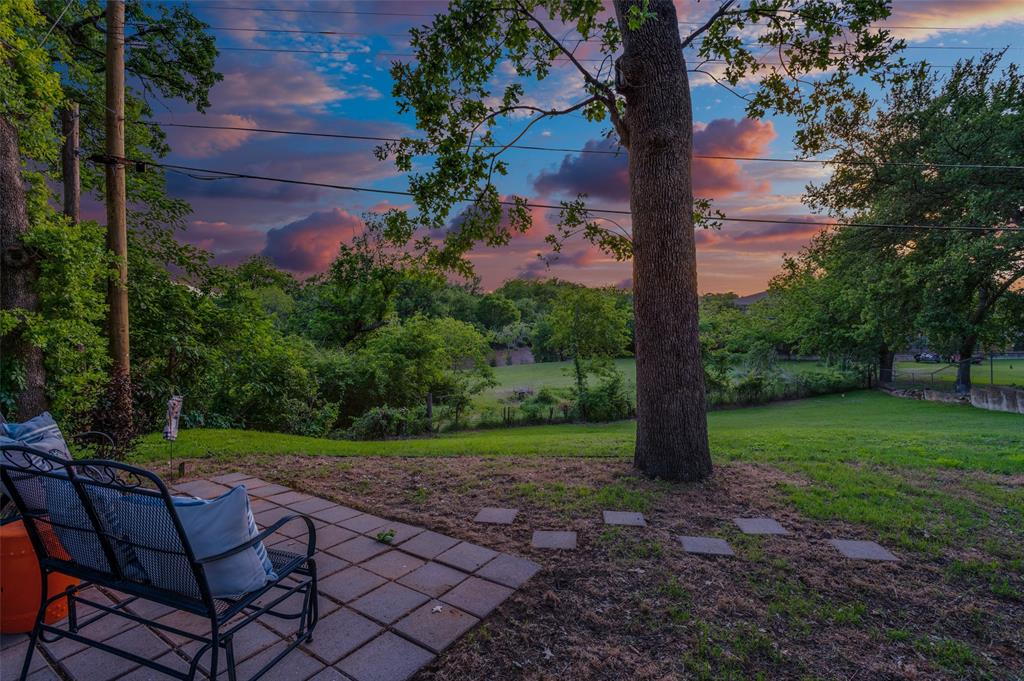 1229 Brookside Drive