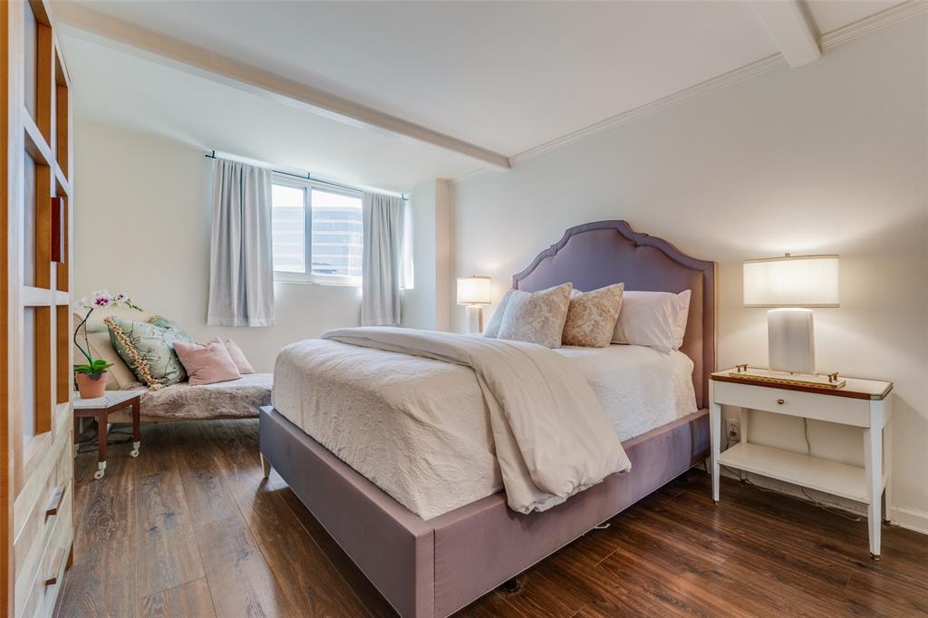 Twenty 01 Turtle Creek Condos - Residential