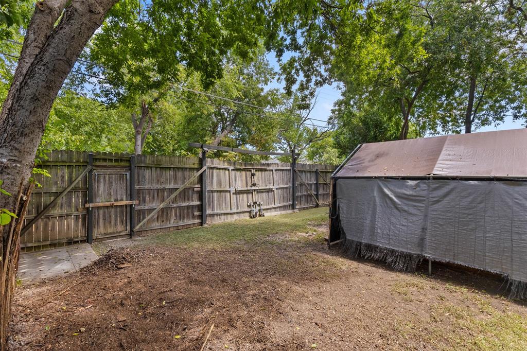 East Hampton Hills - Residential