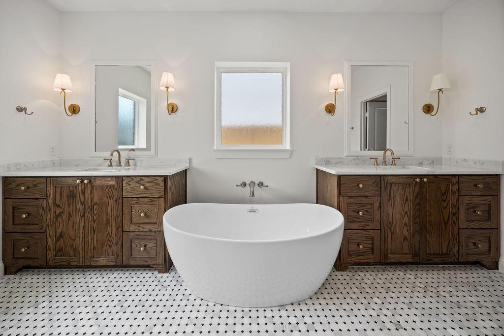 Oak Creek - Residential