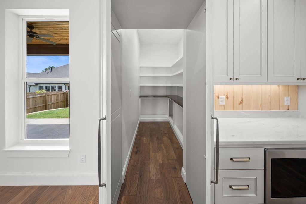 Oak Creek - Residential