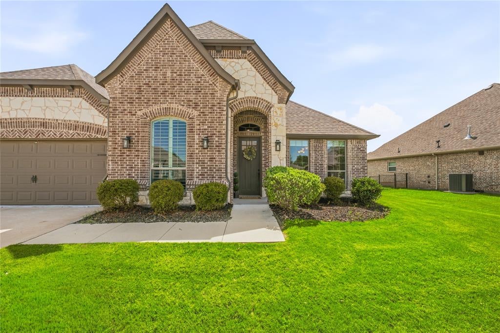 1086 Mickelson Drive