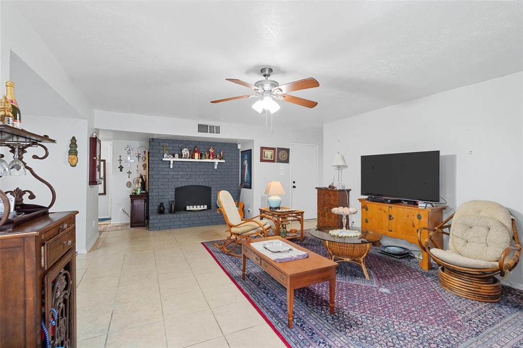 Briarwood Estate - Residential