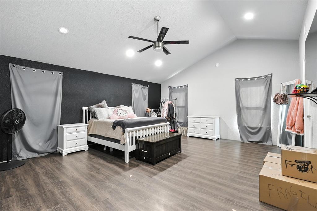 Shady Oaks - Residential