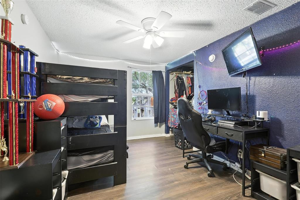 Shady Oaks - Residential