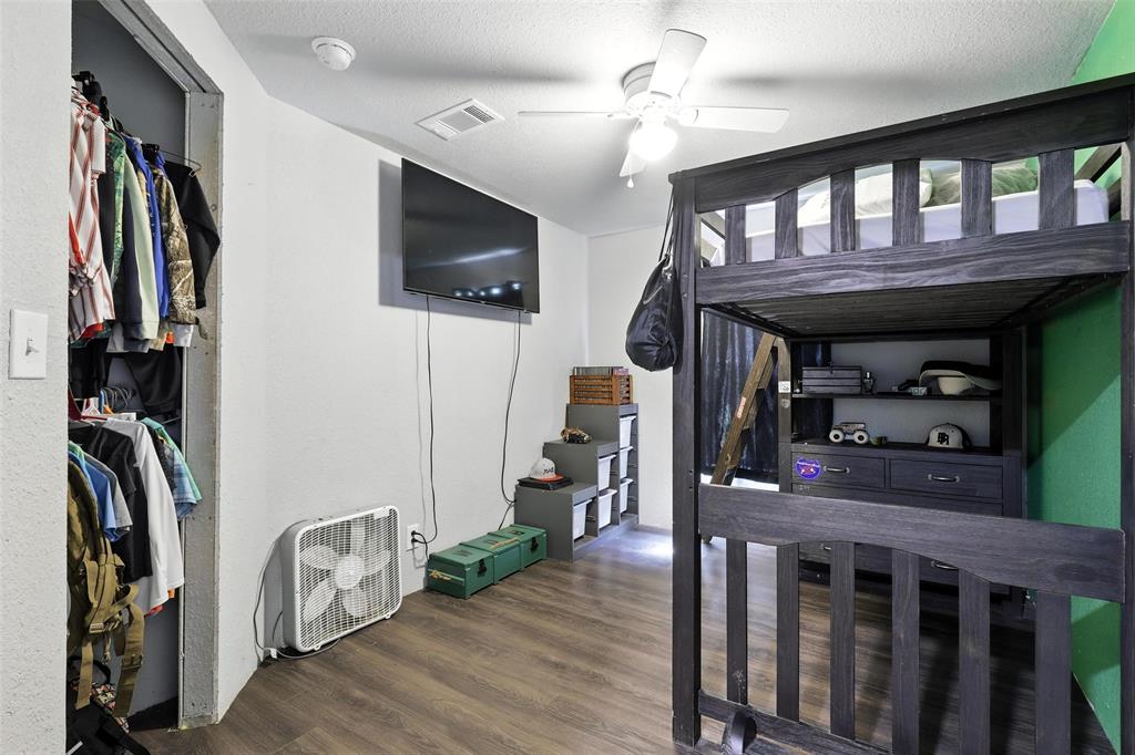 Shady Oaks - Residential