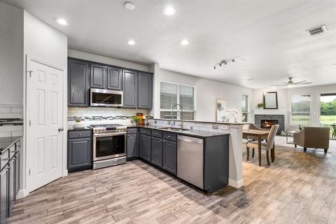 Photo of 528 Highland Ridge Drive, Wylie, TX 75098 (MLS # 21132744)